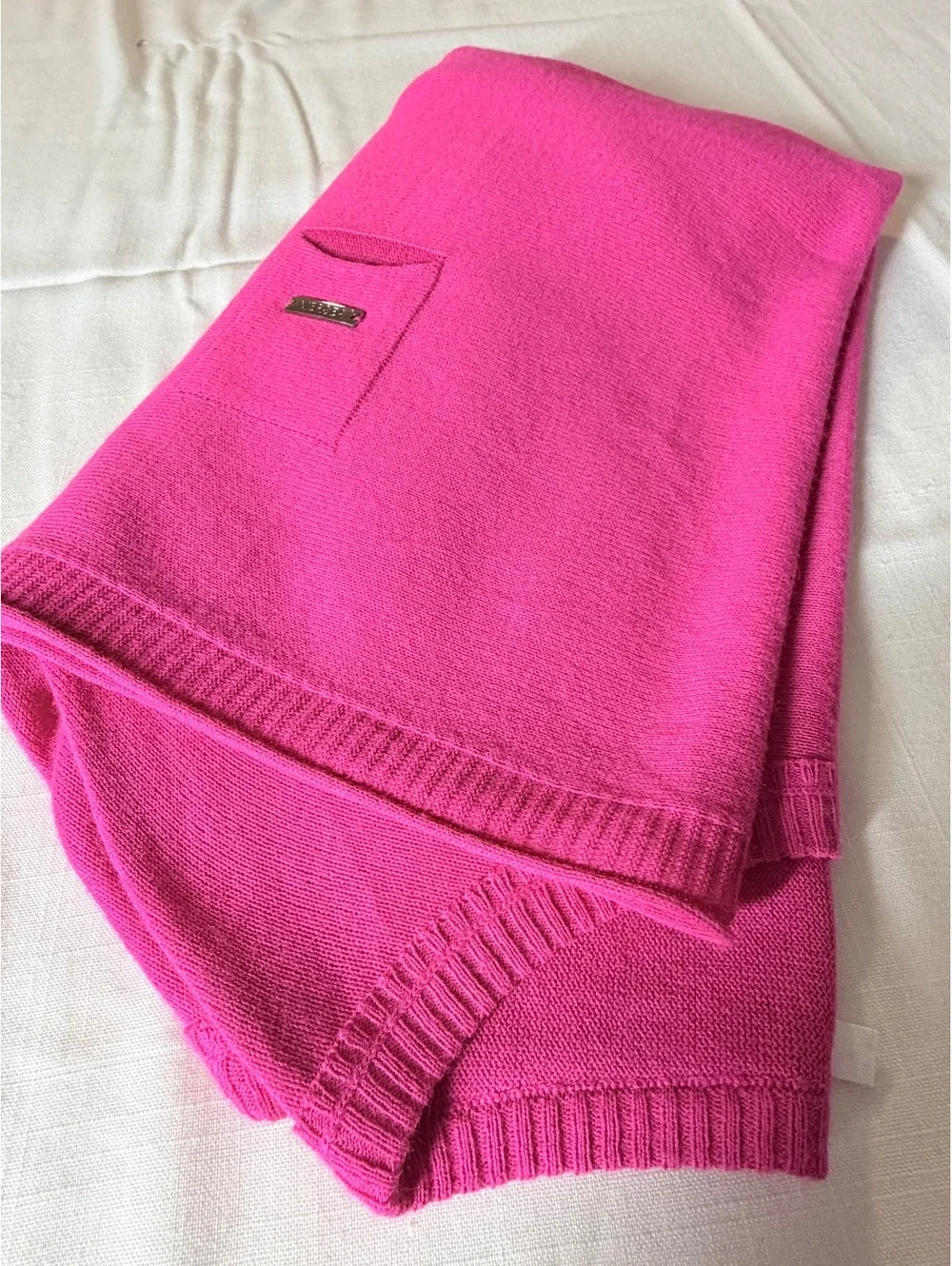 Mersea Women's Oversized Hot Pink Knit Sweater Size OS